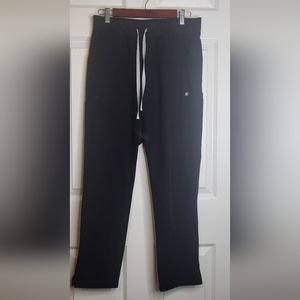 EUC Figs Black Casma, Yola, Zamora Medium Scrub Set